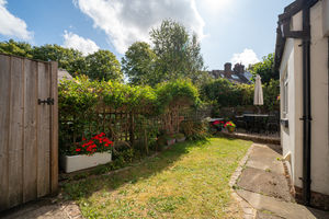 Barkers Road Nether Edge